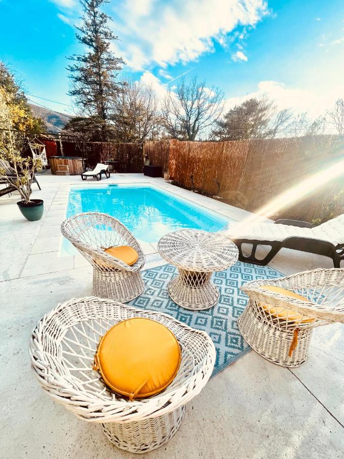 Cabanon Aloe Avec Piscine Chauffee & Bain Nordique Villa Veaux Exterior photo